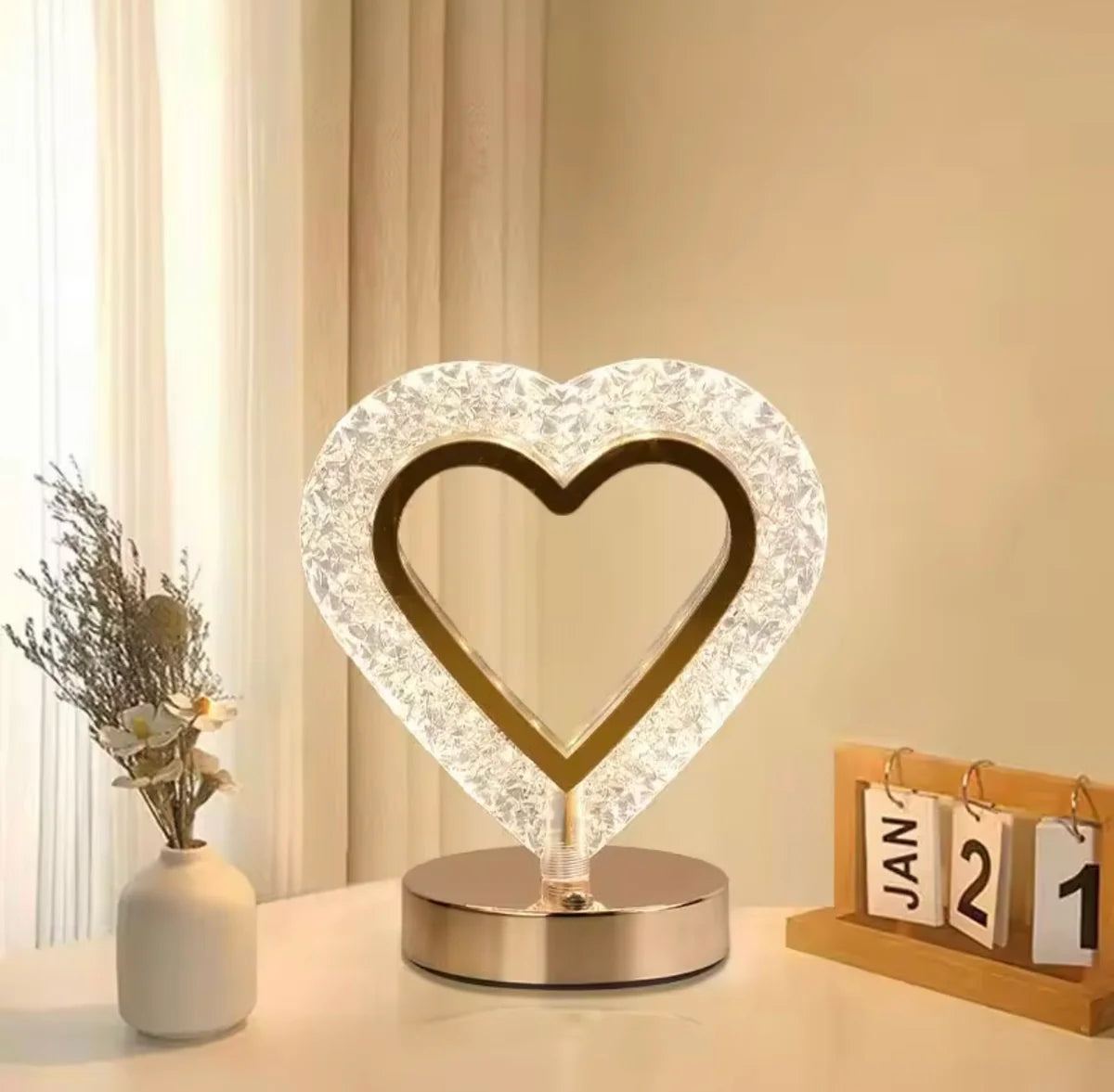 Heart-Shaped Crystal Touch Lamp – Romantic LED Ambient Light (USB Rechargeable) | LumeDecor